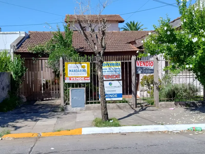 CASA EN LA MEJOR ZONA DE S. A. de PADUA SUR. ✔VENDIDA✔