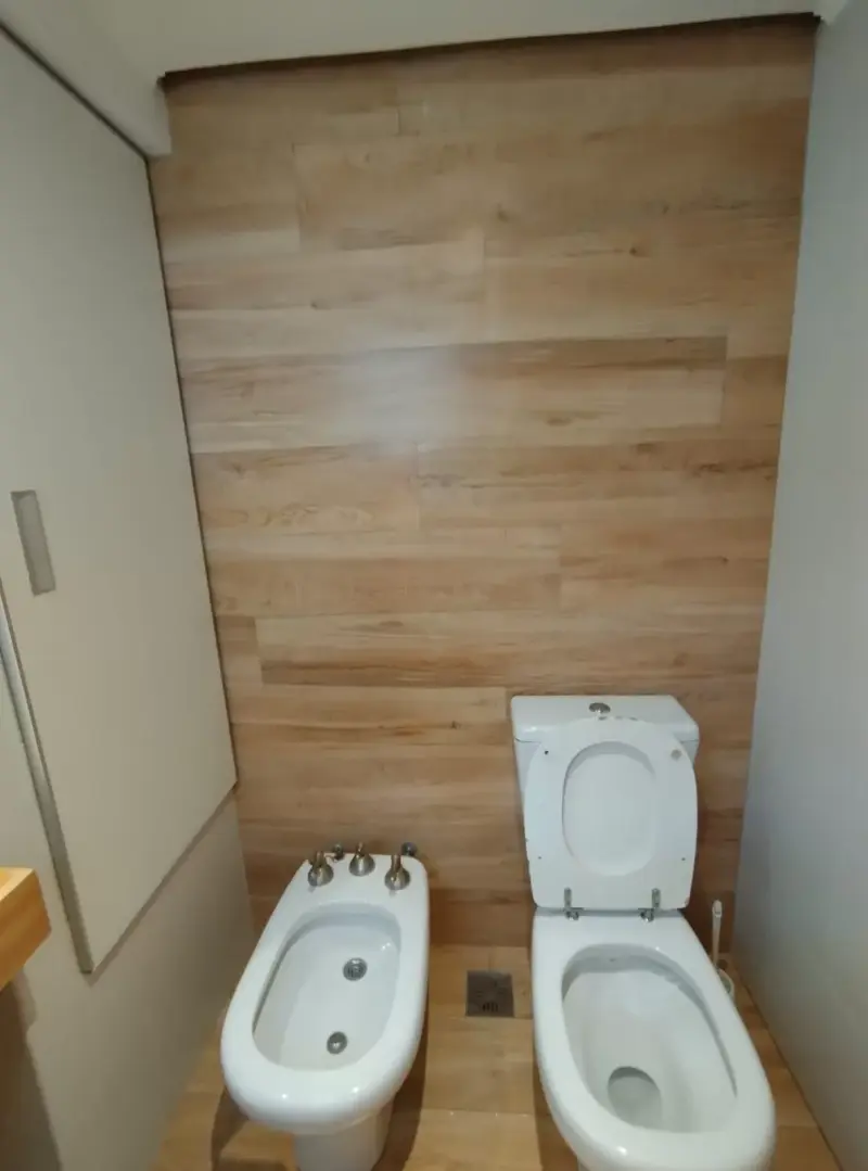 CASA ESTILO COLONIAL EN CASTELAR NORTE. OPORTUNIDAD!!!