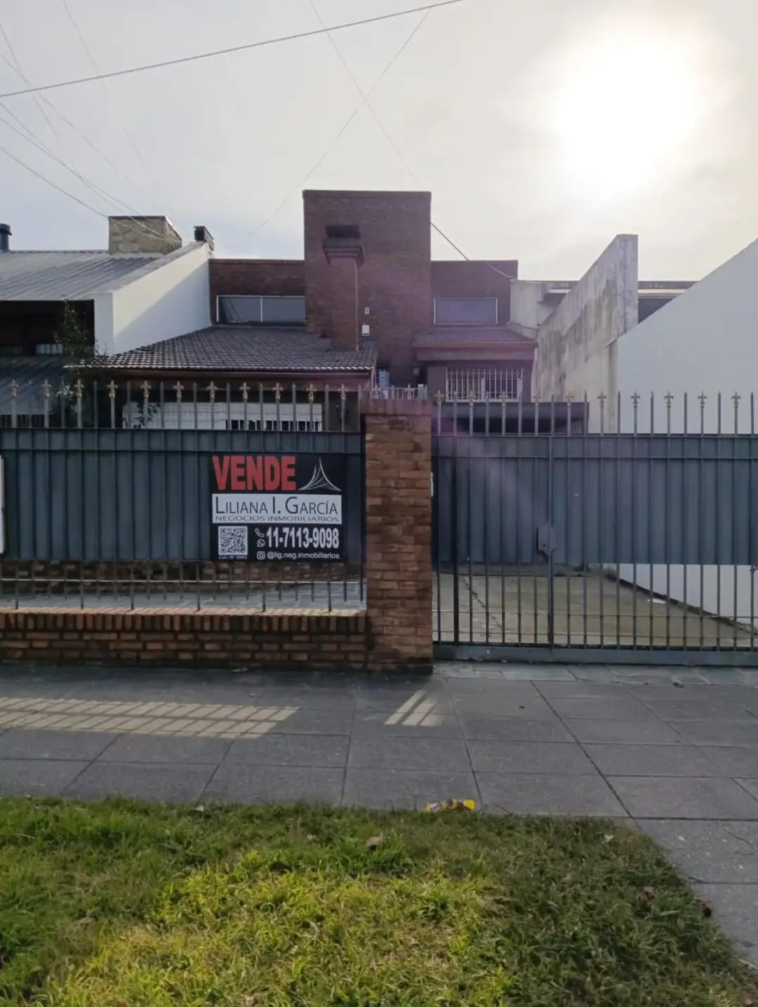 CASA DE 5 AMBIENTES EN SAN ANTONIO DE PADUA SUR