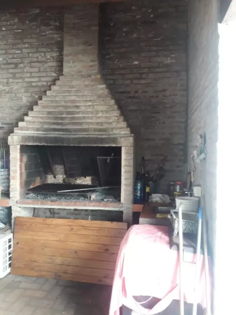 Chalet tipo colonial. OPORTUNIDAD!!! REBAJADO!!!